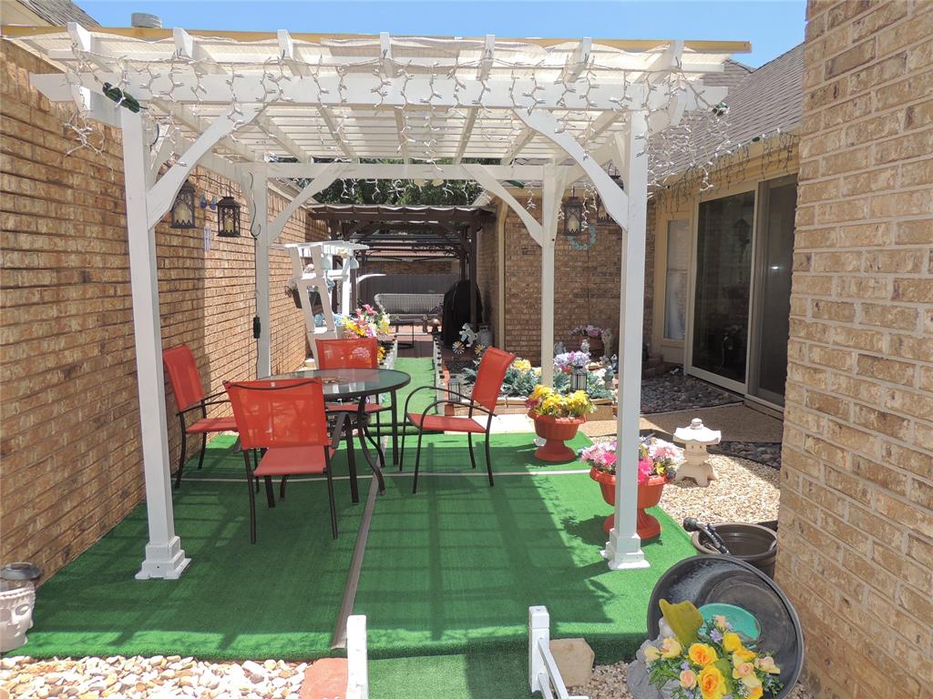 Champions - Residential