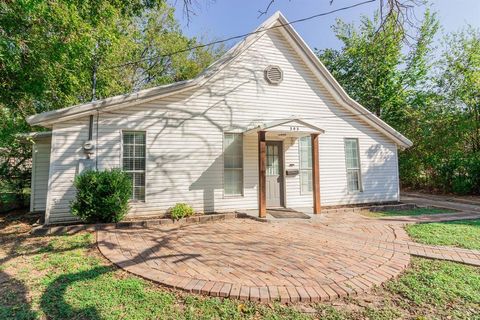 A home in Kaufman