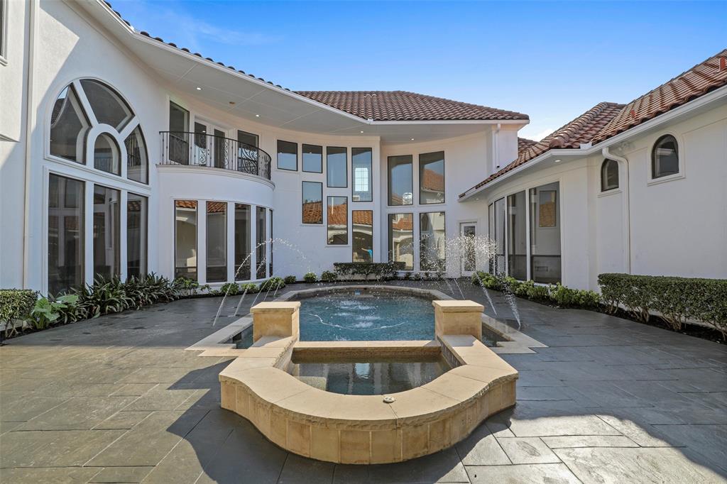 Starwood Ph Four Village 15 - Residential