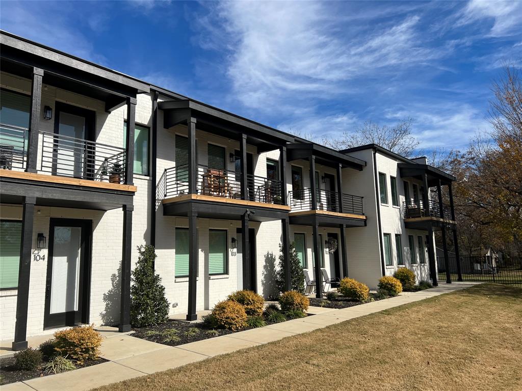 Crescent Crk Villas - Residential Lease