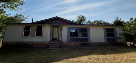 820 Orchard Road Bowie TX 76230