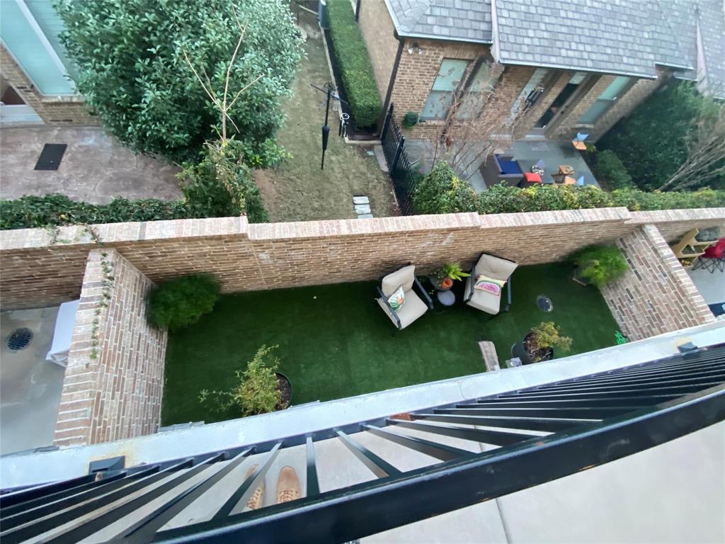 The Shops At Prestonwood Ph 1 - Residential Lease