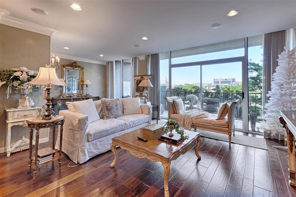 5200 Keller Springs Road 432