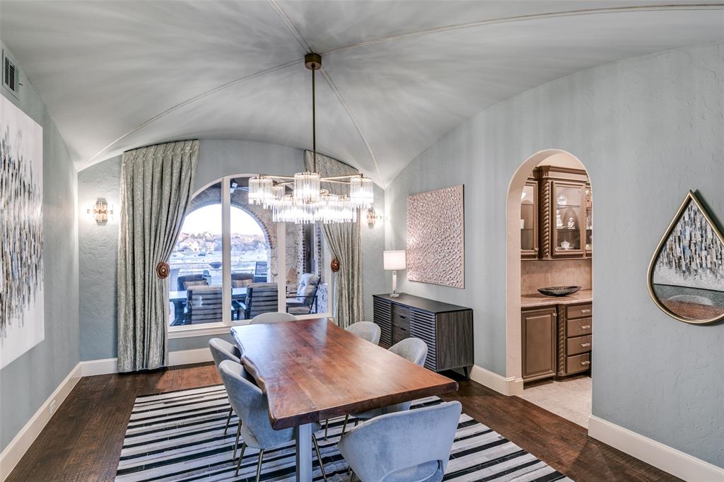 2417 Hollow Hill Lane