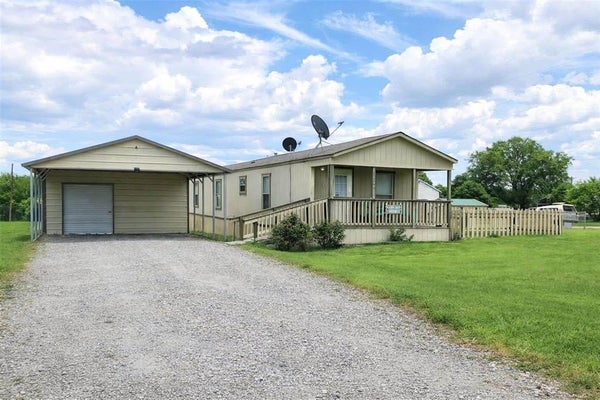 112 RISING STAR, QUITMAN, TX 75783 - Image 32fd5c8a7aee3626efbb3a3e529cd588/759653257