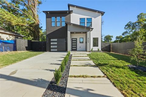 Photo of 3704 Penelope Street, Dallas, TX 75210 (MLS # 21094942)