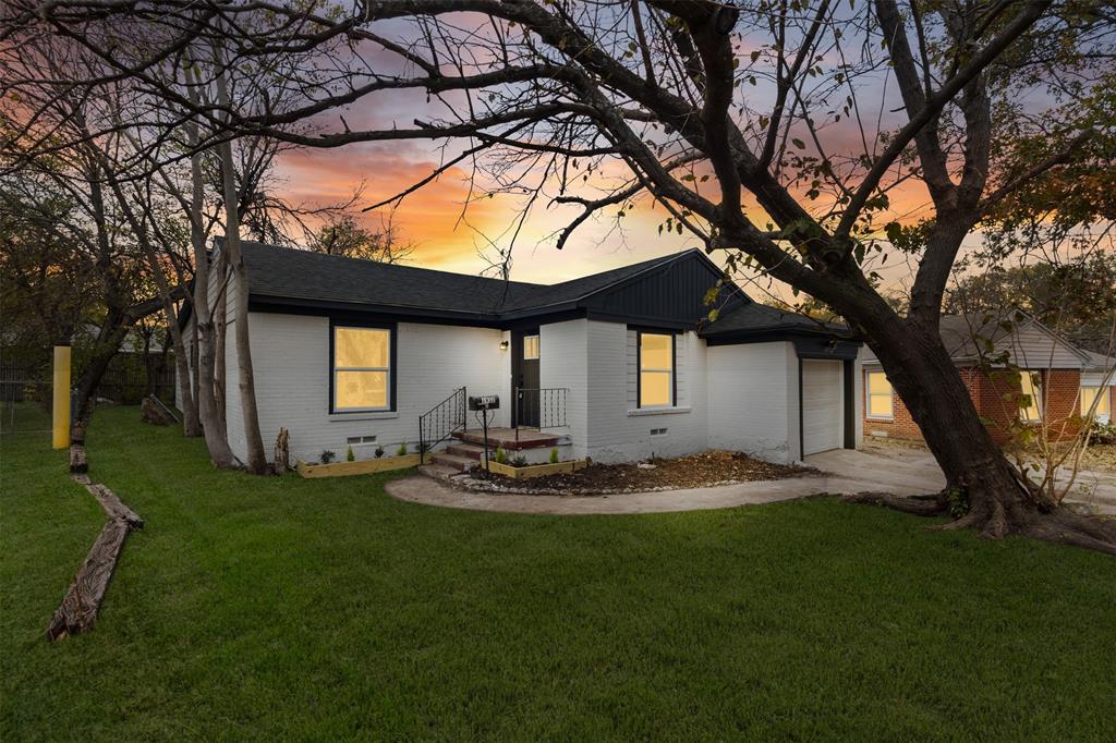 1932 Devonshire Drive