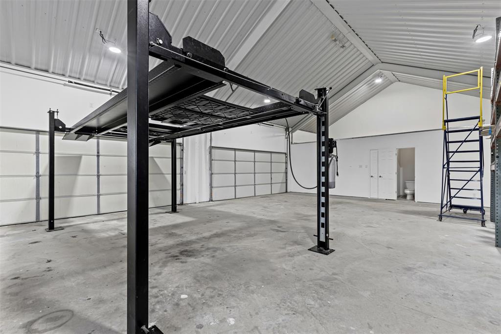 Burleson, Texas 76028, United States, 4 Bedrooms Bedrooms, ,3 BathroomsBathrooms,Residential,Active,136301