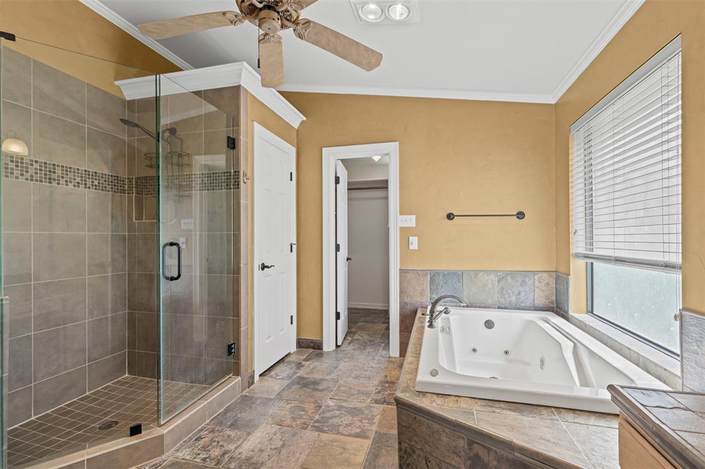 Burleson, Texas 76028, United States, 4 Bedrooms Bedrooms, ,3 BathroomsBathrooms,Residential,Active,136301