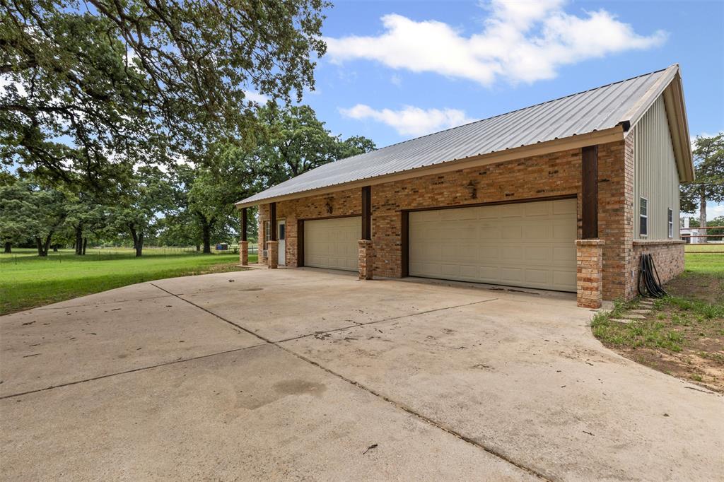 Burleson, Texas 76028, United States, 4 Bedrooms Bedrooms, ,3 BathroomsBathrooms,Residential,Active,136301