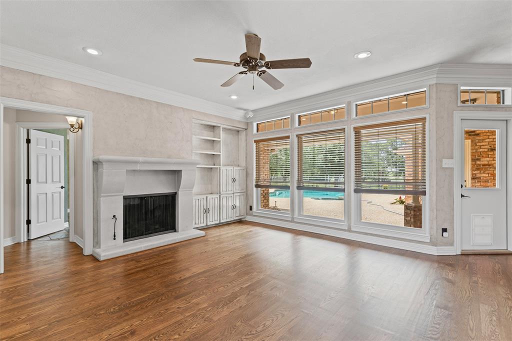 Burleson, Texas 76028, United States, 4 Bedrooms Bedrooms, ,3 BathroomsBathrooms,Residential,Active,136301