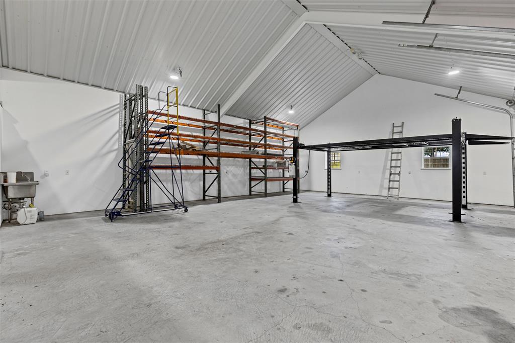 Burleson, Texas 76028, United States, 4 Bedrooms Bedrooms, ,3 BathroomsBathrooms,Residential,Active,136301