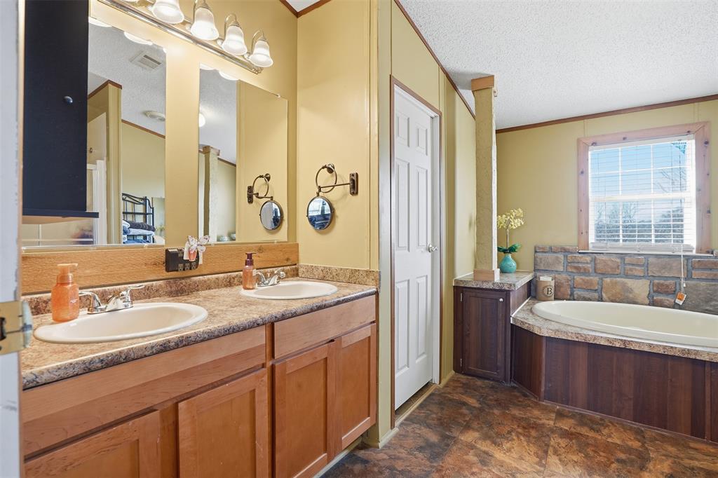 Oak Meadows III - Residential