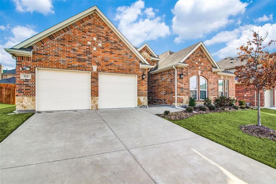 Great Condition: Large single story home has it all!  So many upgrades including stone front elevation, extended size covered patio is plumbed for gas, plantation shutters, spacious and updated baths, upgraded SS kitchen appliance package with gas cook-top, vaulted ceilings, spacious bedrooms and 3 full baths, tank-less hot-water and sprinkler system.  Plenty of room for everyone!  Such a convenient location in a later phase of Carter Ranch.  Award Winning Celina Schools.  Move in Ready!