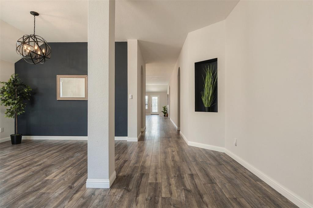 6880 Longhorn Trail