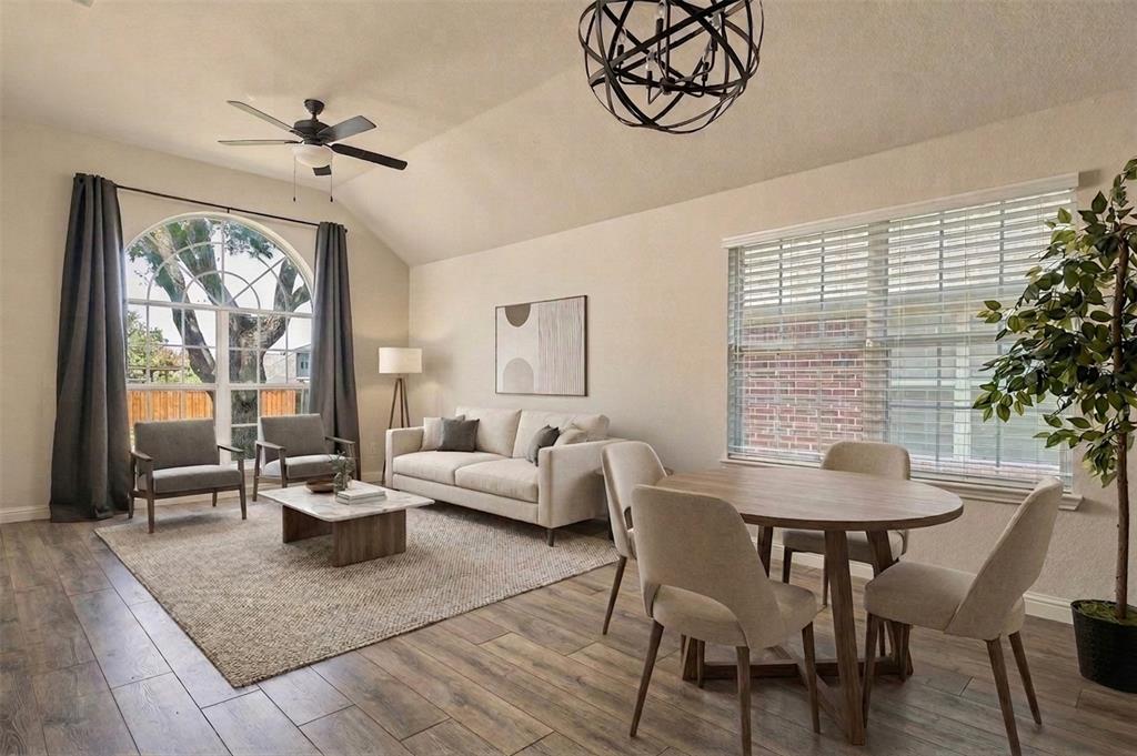 6880 Longhorn Trail