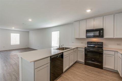 Property photo of 6303 Kingfisher Way, Princeton, TX 75407