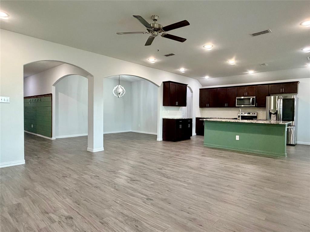 SPRING CREEK ESTATES - Residential