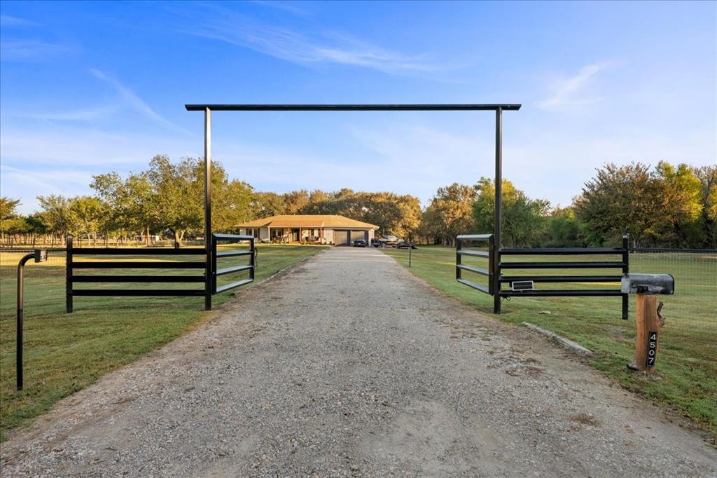 4507 County Road 2208