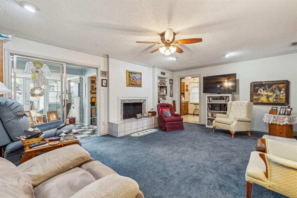 Colonial Acres - Residential