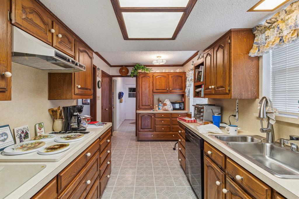 Colonial Acres - Residential