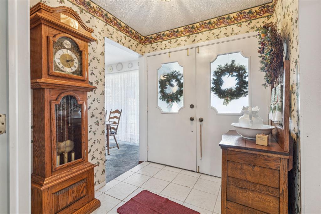 Colonial Acres - Residential