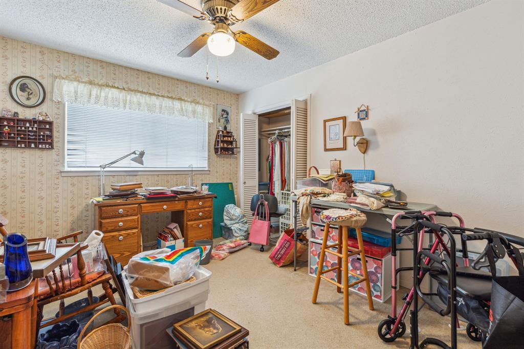 Colonial Acres - Residential