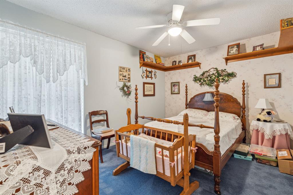 Colonial Acres - Residential