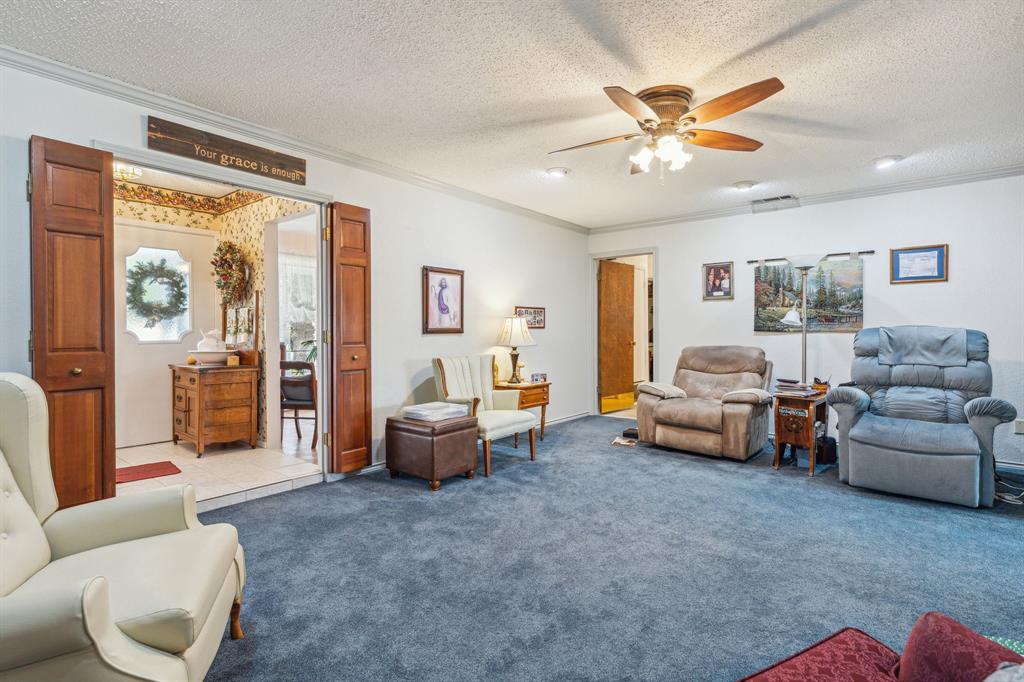 Colonial Acres - Residential