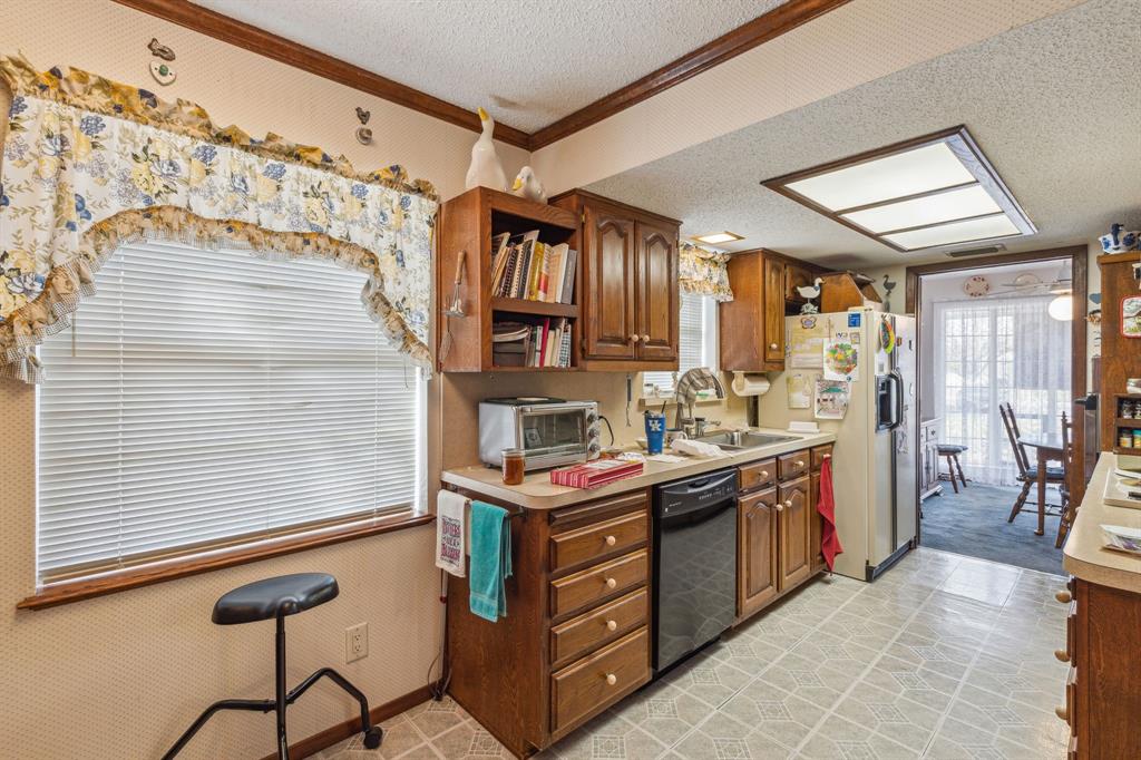 Colonial Acres - Residential