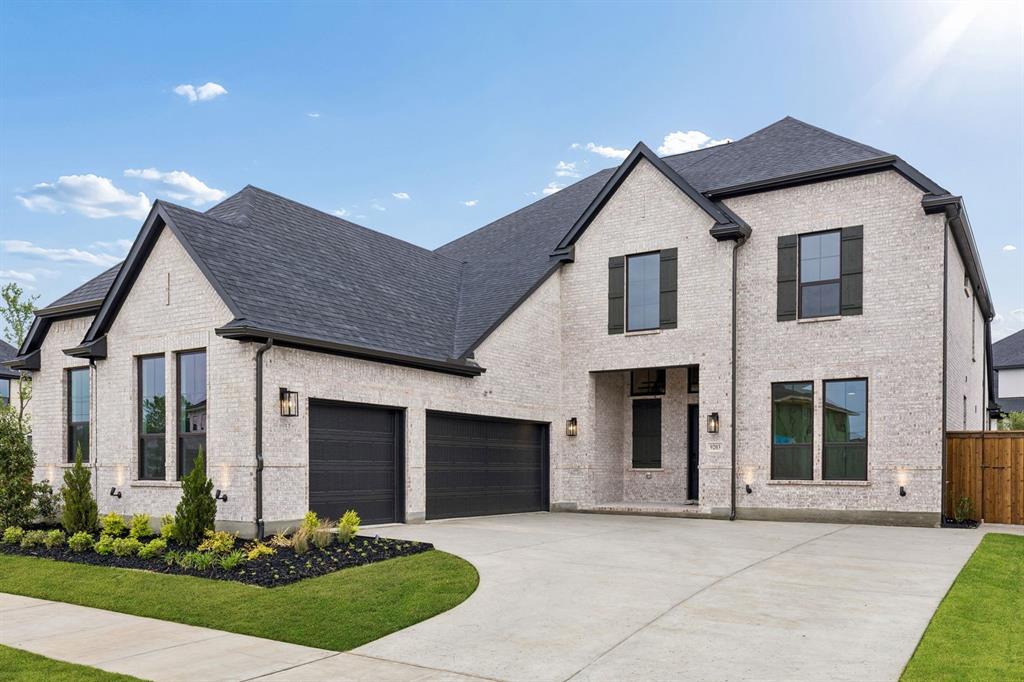 9368 Scarlet Flower Road
