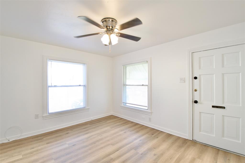 1224 ASHLEMAN Street