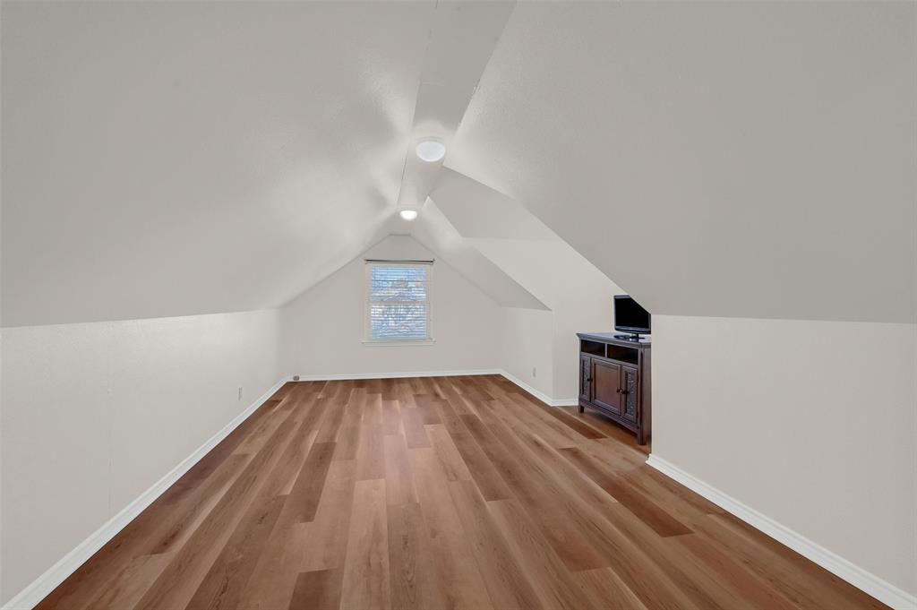 Russwood on the Lake - Residential