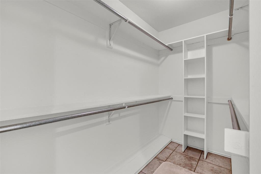 Russwood on the Lake - Residential