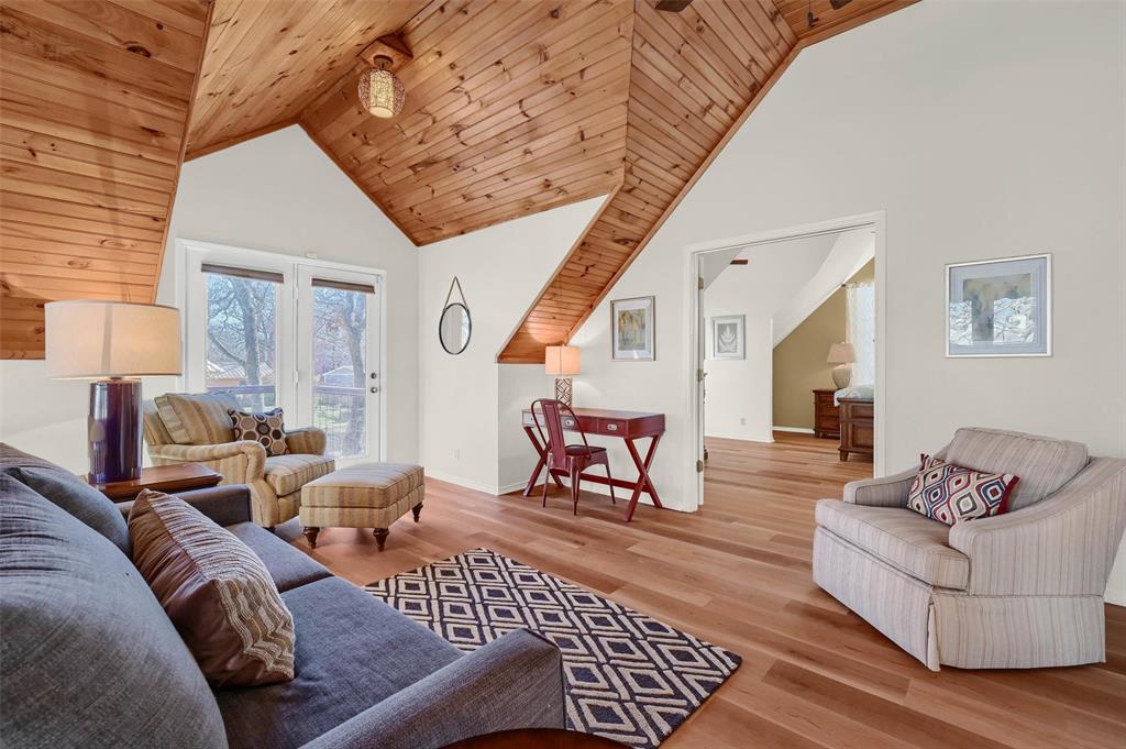 Russwood on the Lake - Residential