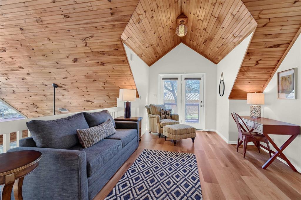 Russwood on the Lake - Residential