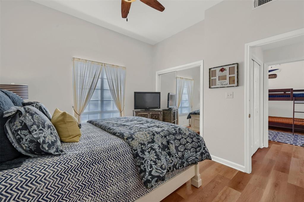 Russwood on the Lake - Residential