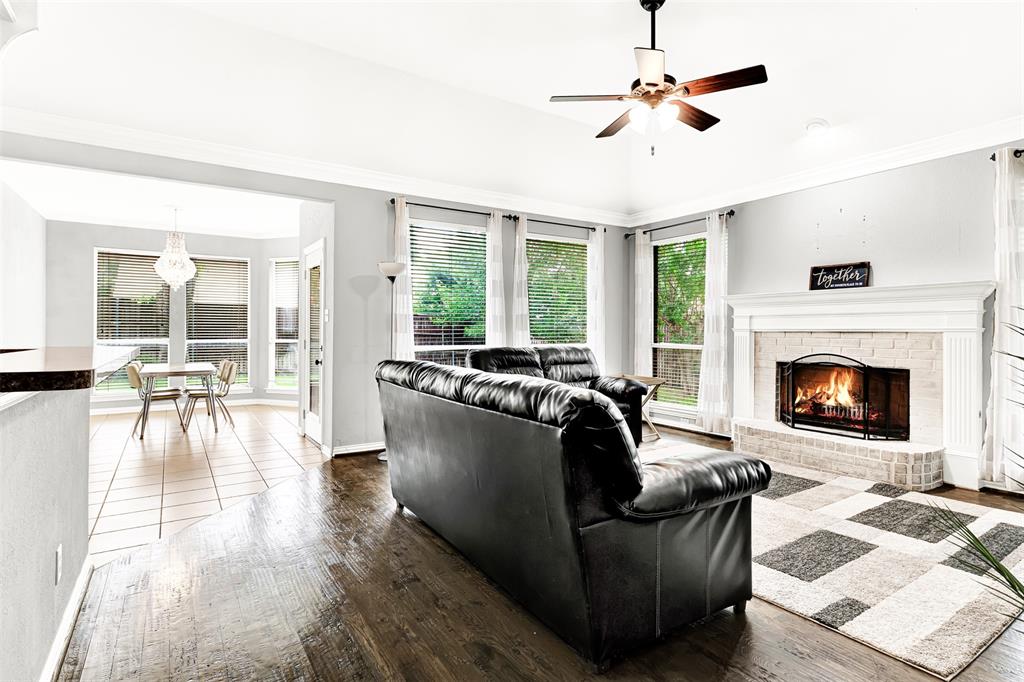1405 Oak Hill Circle