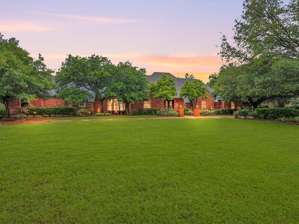 901 Saint James Drive