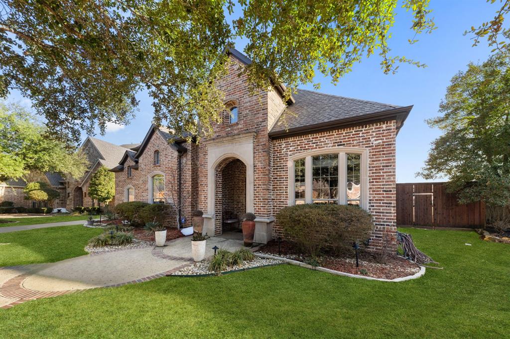 2375 Lake Forest Drive