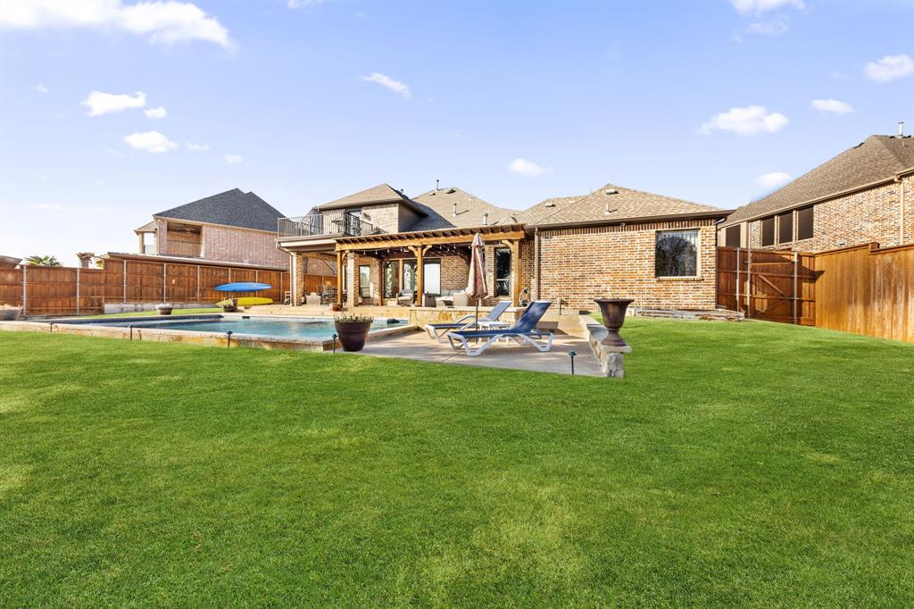 Hillcrest Shores Ph Three - Residential