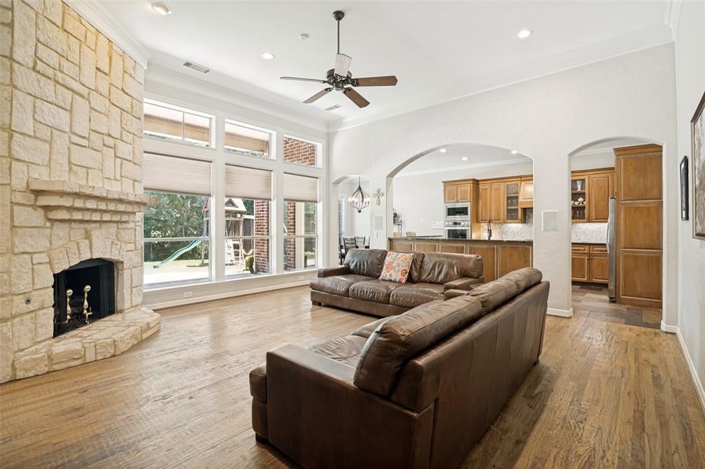 636 Deforest Road