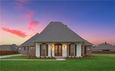 Photo of 157 Donna Lane, Stonewall, LA 71078 (MLS # 21255641)