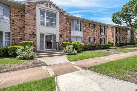 5835 E University Boulevard D Dallas TX 75206