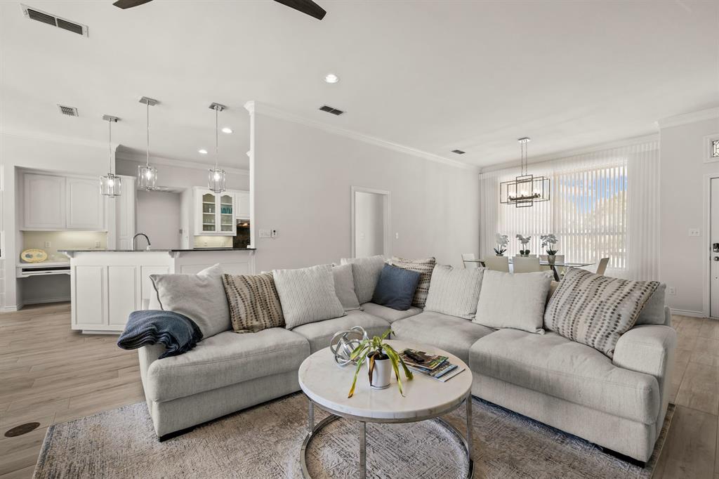 1203 Horizon Court