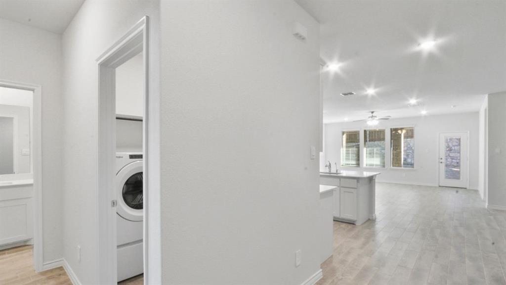 2406 Rise Ridge