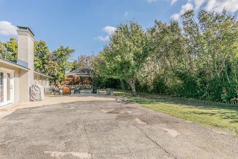 A home in Farmers Branch