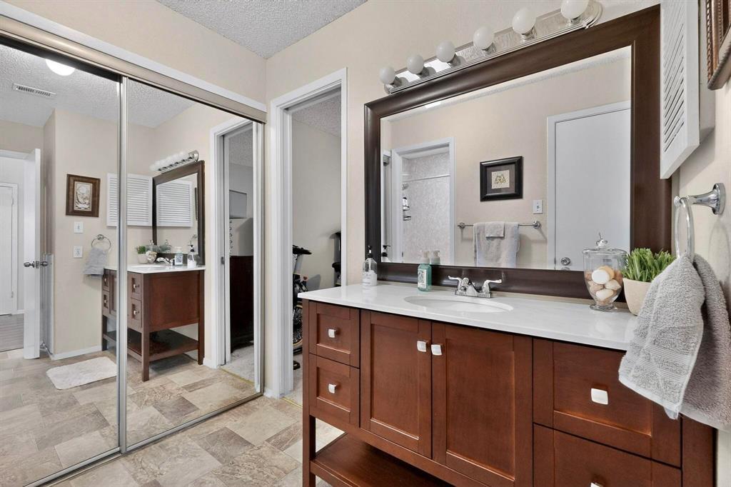 Woodhaven Condo - Residential