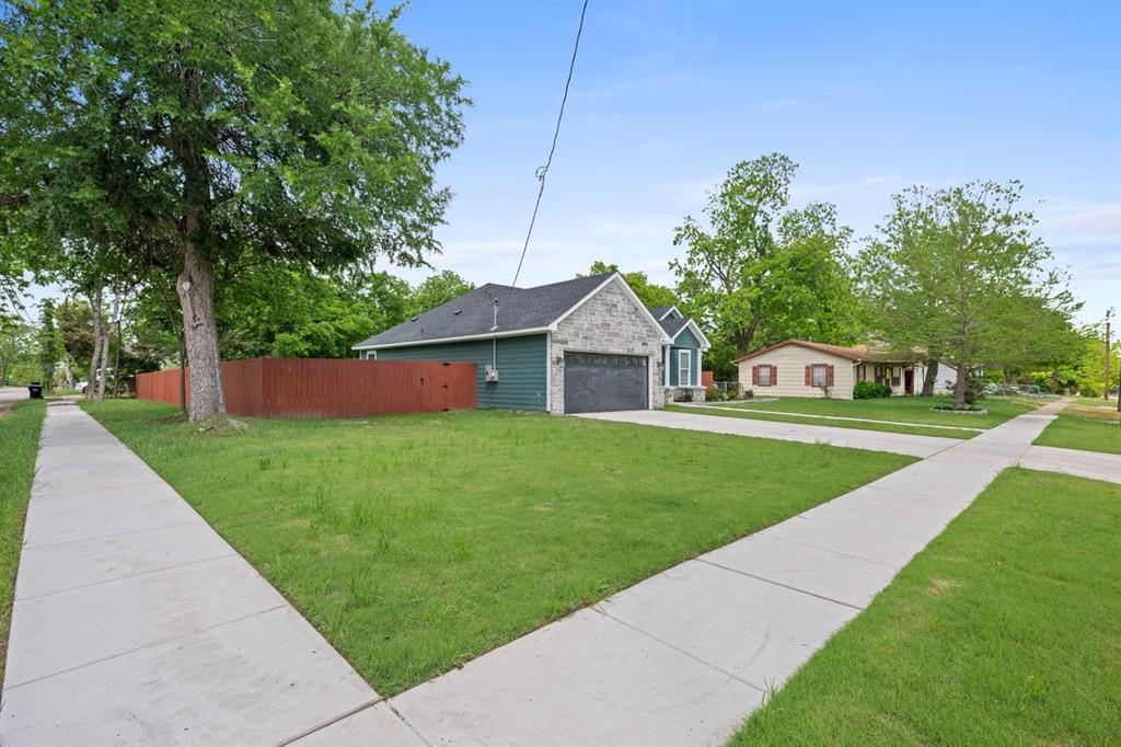 2822 Anderson Street