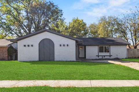 Property photo of 124 bowling green circle, lewisville, TX 75067